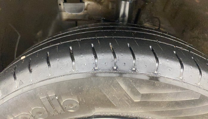 2021 Hyundai VENUE S 1.2, Petrol, Manual, 75,879 km, Left Front Tyre Tread