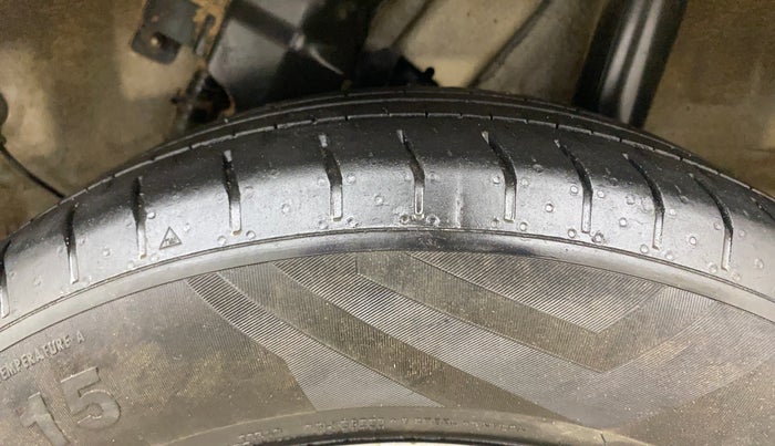 2021 Hyundai VENUE S 1.2, Petrol, Manual, 75,879 km, Left Rear Tyre Tread