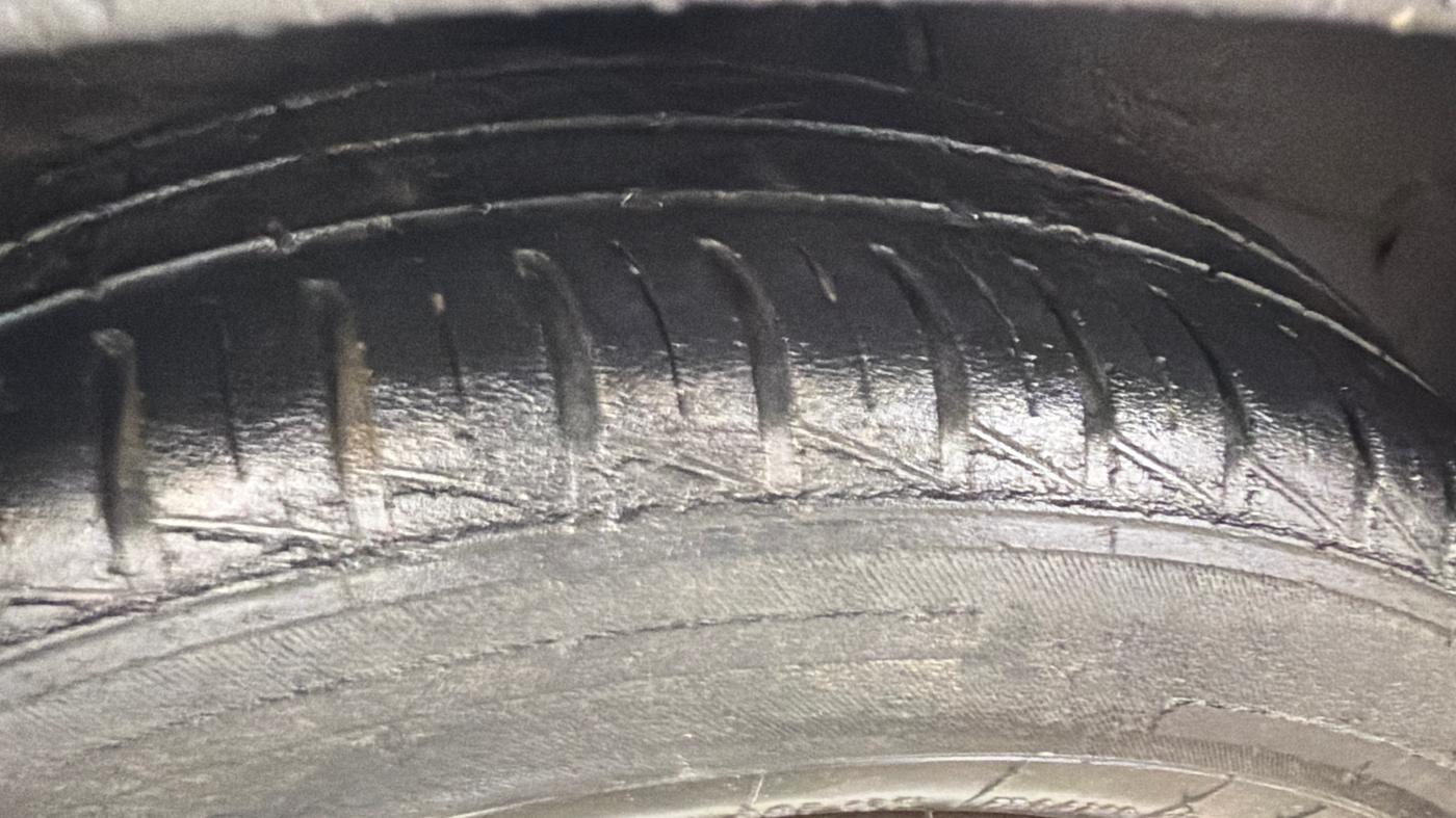 2022 Hyundai AURA S 1.2 CNG, CNG, Manual, 70,843 km, Right Rear Tyre Tread