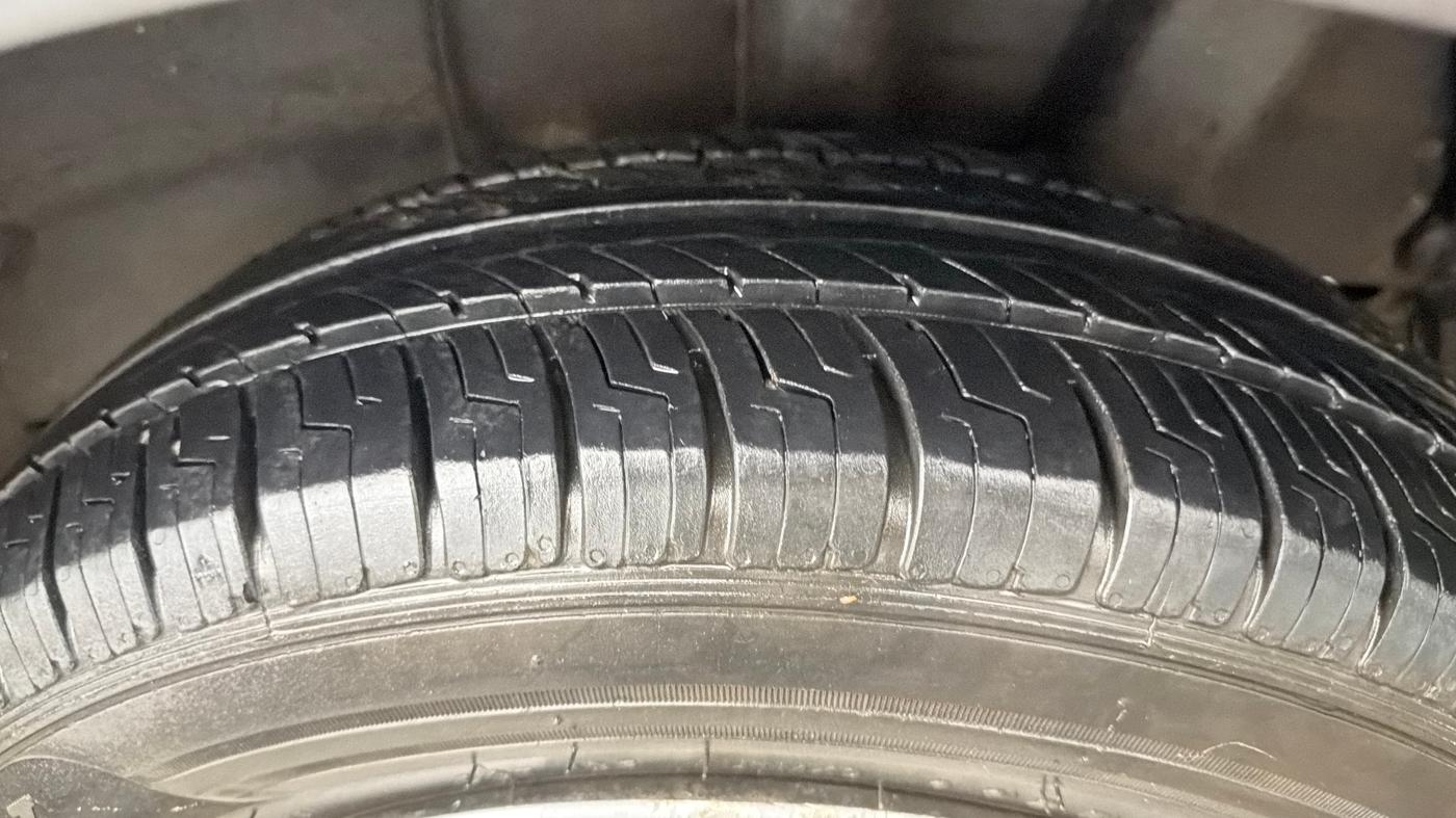 2022 Hyundai AURA S 1.2 CNG, CNG, Manual, 70,843 km, Left Rear Tyre Tread