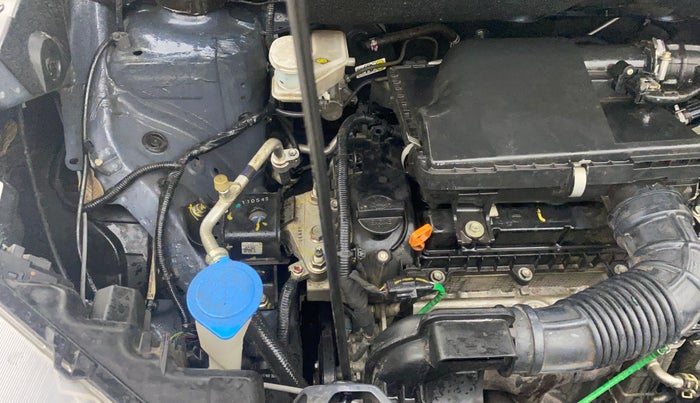 2024 Maruti XL6 ZETA AT, Petrol, Automatic, 9,643 km, Engine View - Right