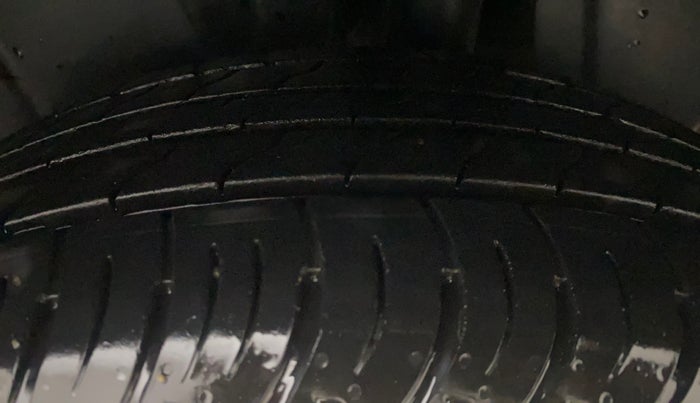 2024 Maruti XL6 ZETA AT, Petrol, Automatic, 9,643 km, Left Rear Tyre Tread