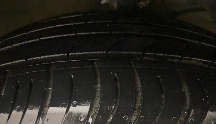 2024 Maruti XL6 ZETA AT, Petrol, Automatic, 9,643 km, Right Front Tyre Tread