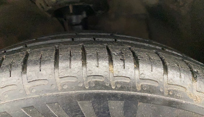 2020 Hyundai GRAND I10 NIOS SPORTZ AMT 1.2 KAPPA VTVT, Petrol, Automatic, 45,871 km, Right Front Tyre Tread