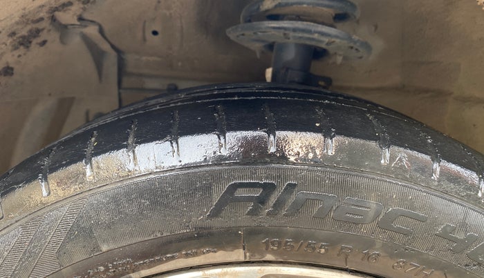 2019 Maruti Ciaz ALPHA 1.5 SHVS PETROL, CNG, Manual, 47,590 km, Left Front Tyre Tread