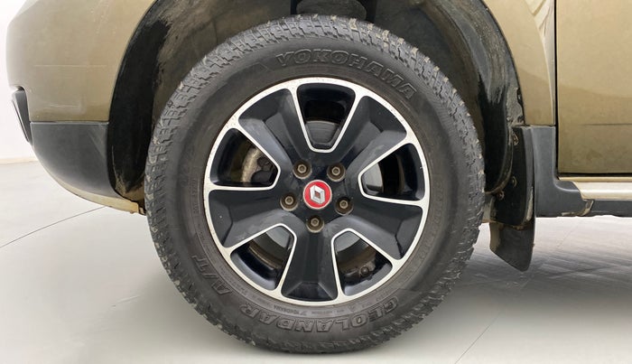 2016 Renault Duster RXZ 110 4WD, Diesel, Manual, 80,833 km, Left Front Wheel