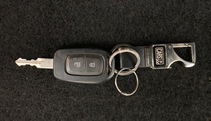 2016 Renault Duster RXZ 110 4WD, Diesel, Manual, 80,833 km, Key Close Up