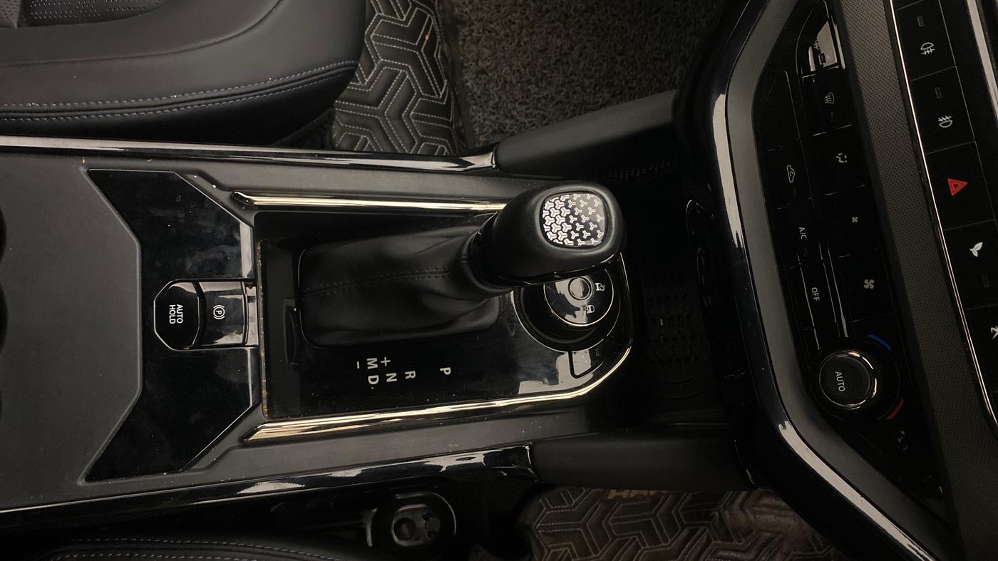 2023 Tata Harrier XZA PLUS O DARK EDITION, Diesel, Automatic, 12,576 km, Gear Lever