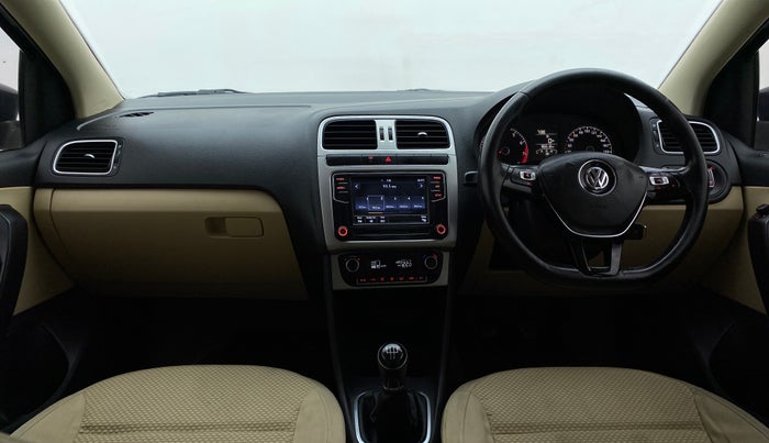 2015 Volkswagen Polo HIGHLINE1.2L PETROL, Petrol, Manual, 85,512 km, Dashboard