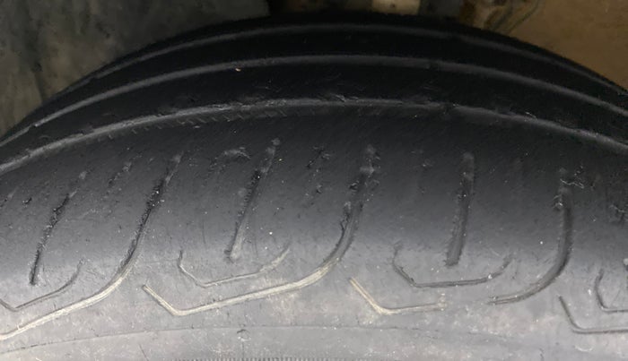 2015 Volkswagen Polo HIGHLINE1.2L PETROL, Petrol, Manual, 85,512 km, Left Front Tyre Tread