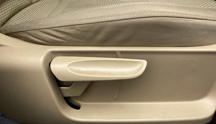 2015 Volkswagen Polo HIGHLINE1.2L PETROL, Petrol, Manual, 85,512 km, Driver Side Adjustment Panel