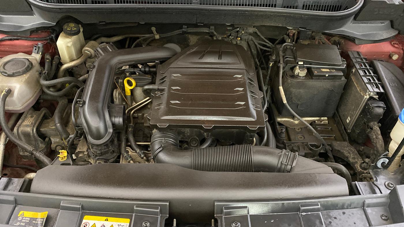 2022 Volkswagen TAIGUN HIGHLINE 1.0 TSI AT, Petrol, Automatic, 28,018 km, Engine View