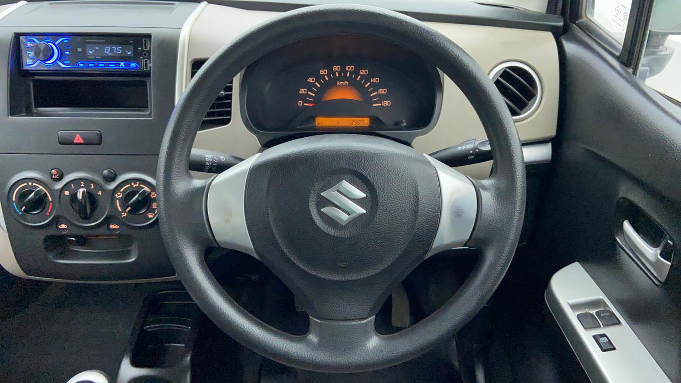 2013 Maruti Wagon R 1.0 LXI, Petrol, Manual, 13,989 km, Steering Wheel Close-up