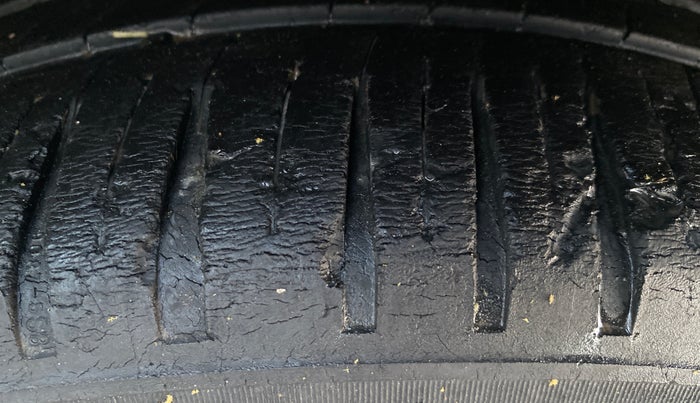 2014 Hyundai Xcent S (O) 1.2, Petrol, Manual, 92,246 km, Right Rear Tyre Tread