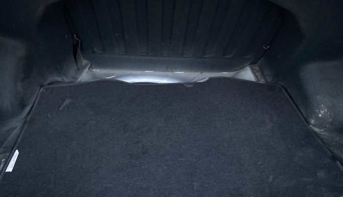 2014 Hyundai Xcent S (O) 1.2, Petrol, Manual, 92,246 km, Boot Inside