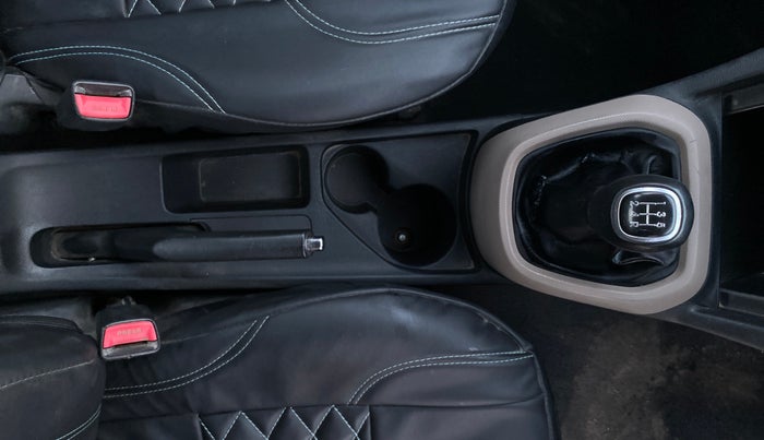 2014 Hyundai Xcent S (O) 1.2, Petrol, Manual, 92,246 km, Gear Lever