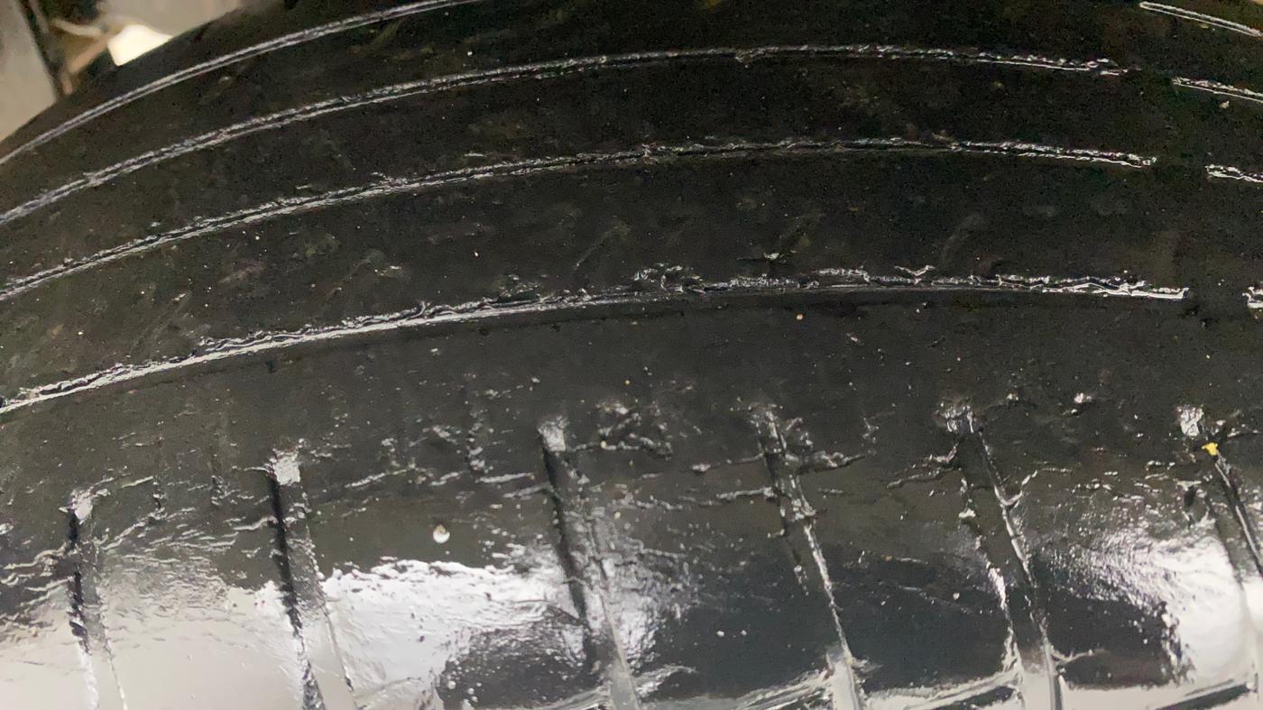 2020 Mahindra Bolero B6, Diesel, Manual, 1,08,181 km, Left Front Tyre Tread
