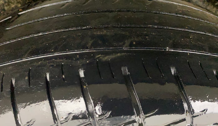 2020 Mahindra Bolero B6, Diesel, Manual, 1,08,181 km, Right Rear Tyre Tread