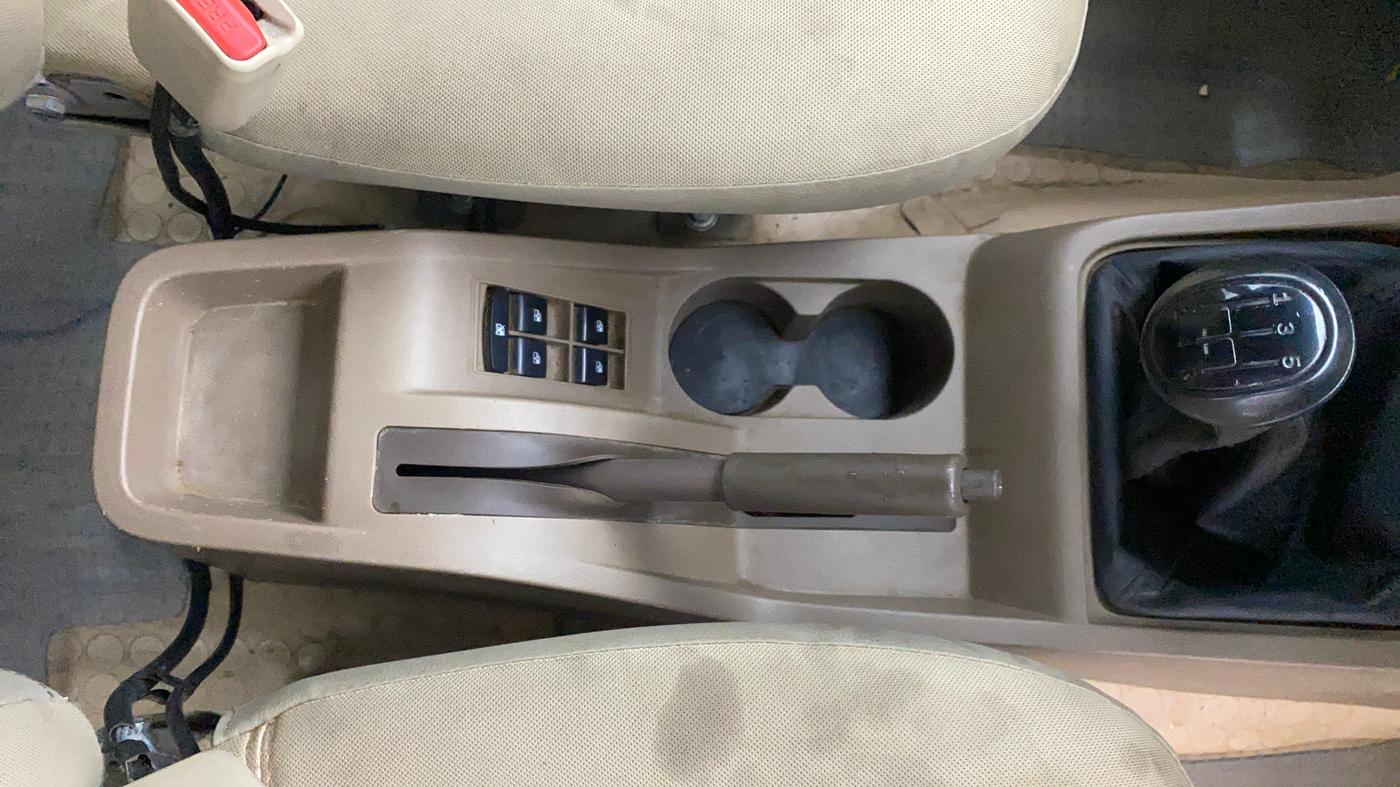 2020 Mahindra Bolero B6, Diesel, Manual, 1,08,181 km, Gear Lever
