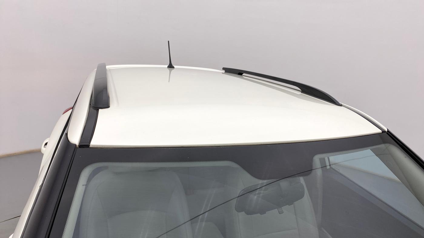 2019 Mahindra XUV300 W6 1.2 PETROL, Petrol, Manual, 40,899 km, Roof