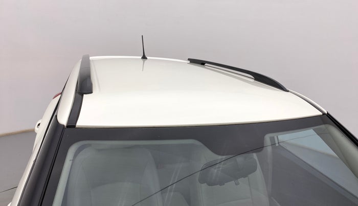 2019 Mahindra XUV300 W6 1.2 PETROL, Petrol, Manual, 40,899 km, Roof