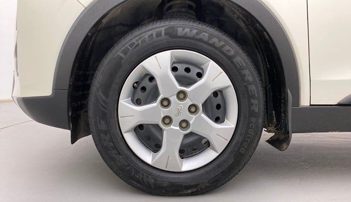 2019 Mahindra XUV300 W6 1.2 PETROL, Petrol, Manual, 40,899 km, Left Front Wheel