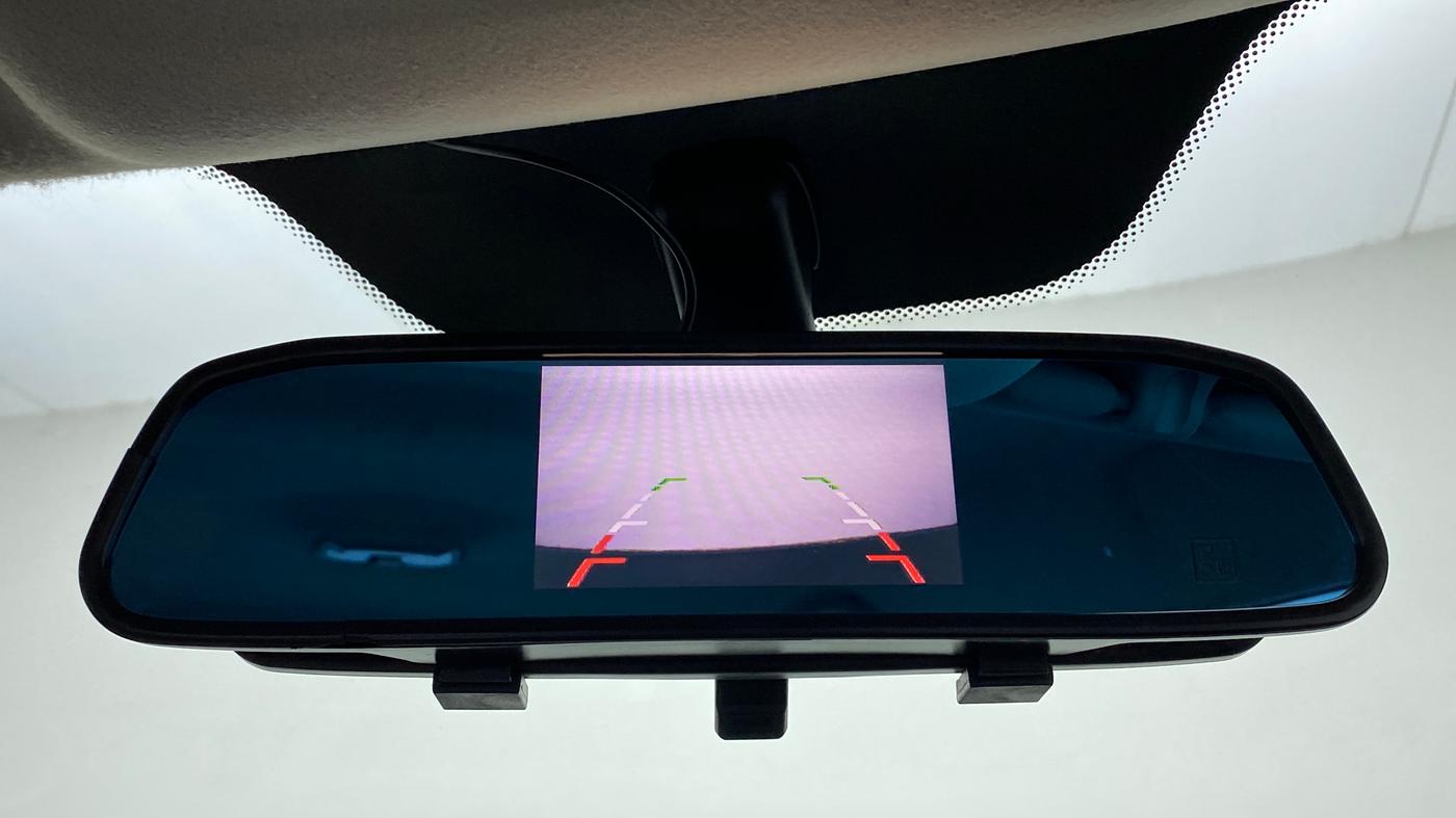 2019 Mahindra XUV300 W6 1.2 PETROL, Petrol, Manual, 40,899 km, Parking Camera