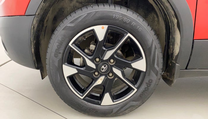 2023 Tata PUNCH CREATIVE AMT 1.2 RTN DUAL TONE, Petrol, Automatic, 12,032 km, Left Front Wheel