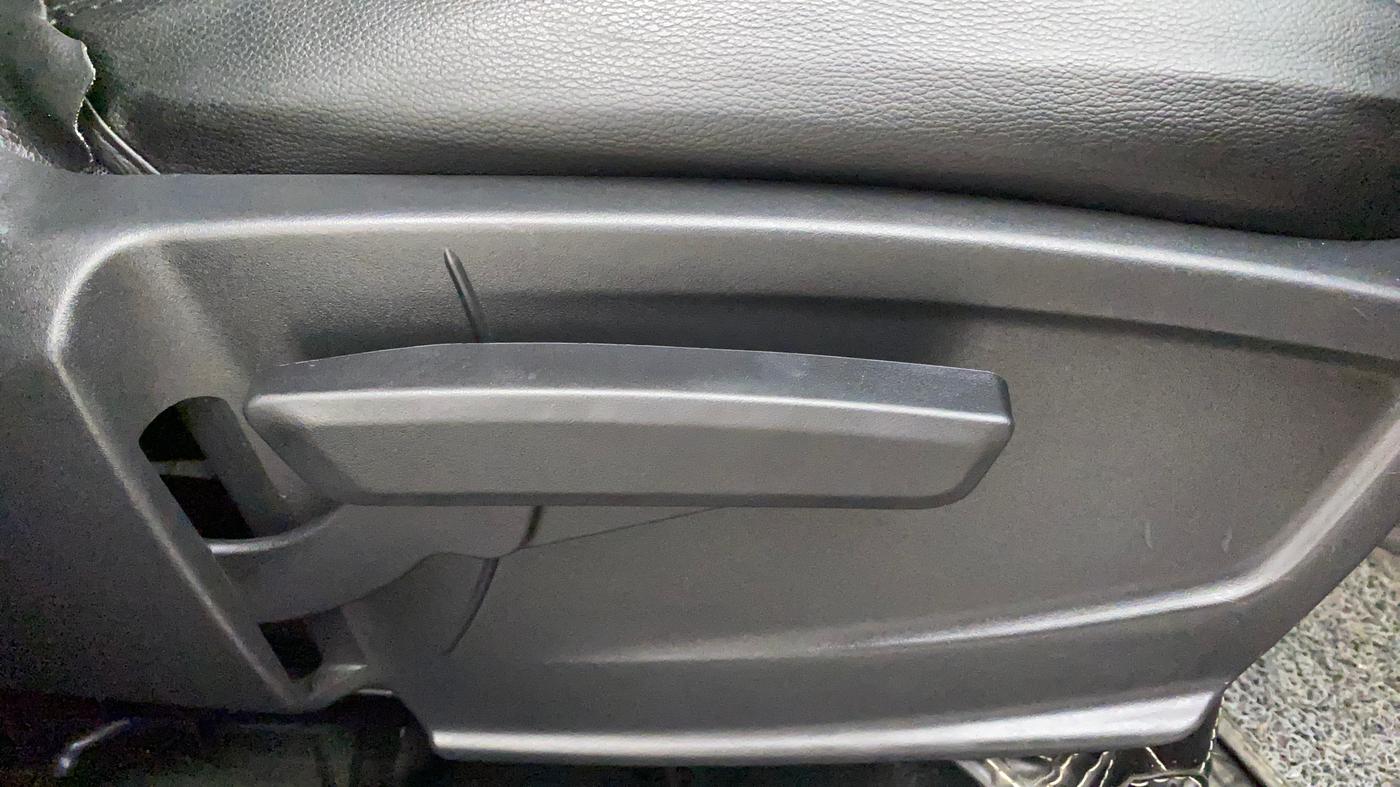 2023 Tata PUNCH CREATIVE AMT 1.2 RTN DUAL TONE, Petrol, Automatic, 12,032 km, Driver Side Adjustment Panel