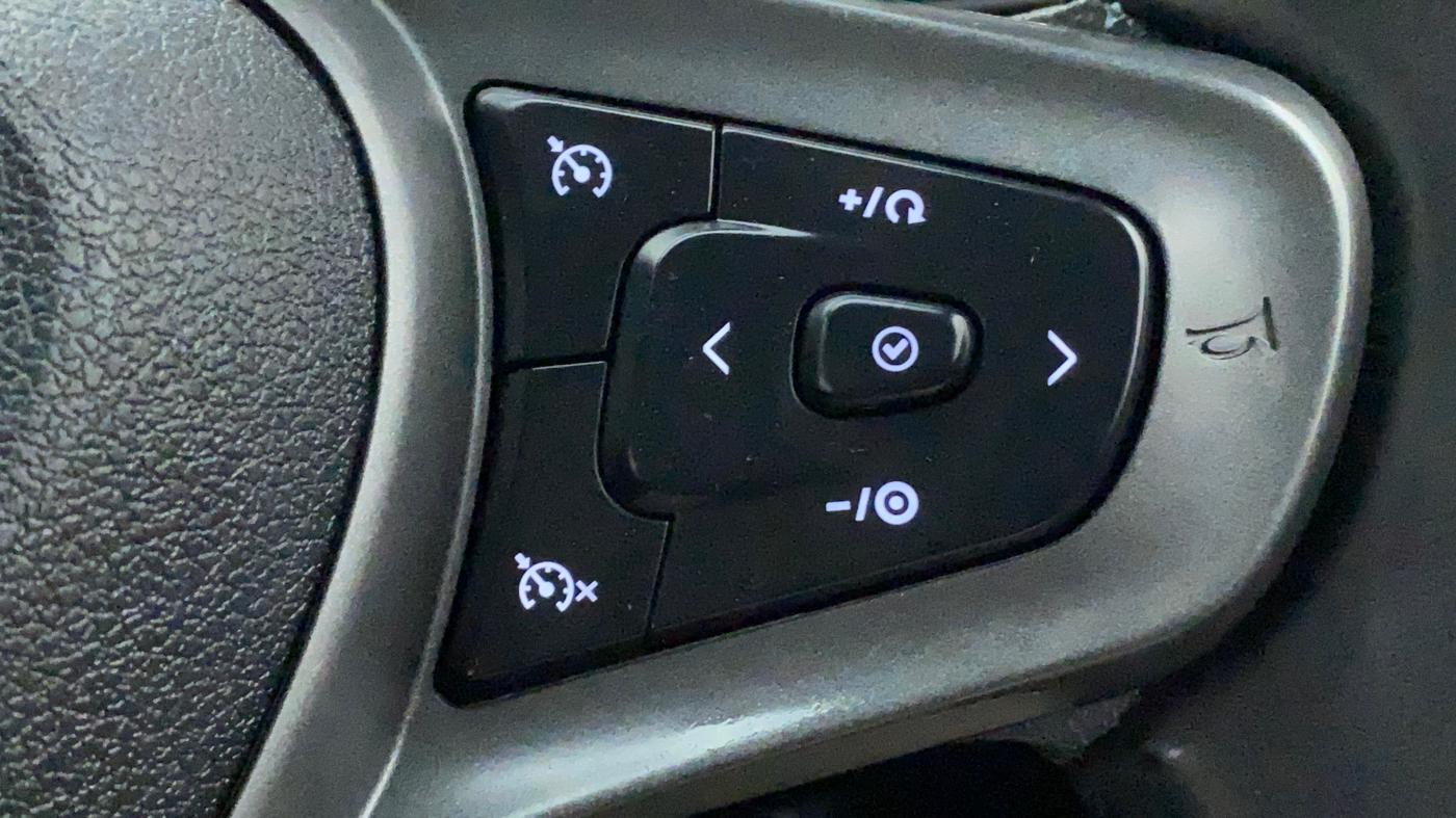 2023 Tata PUNCH CREATIVE AMT 1.2 RTN DUAL TONE, Petrol, Automatic, 12,032 km, Adaptive Cruise Control