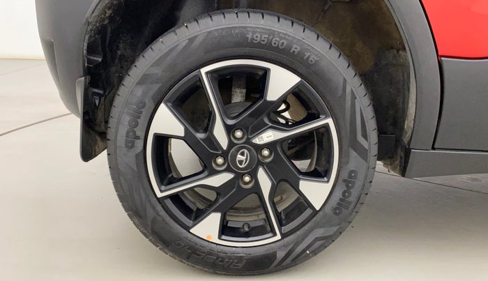 2023 Tata PUNCH CREATIVE AMT 1.2 RTN DUAL TONE, Petrol, Automatic, 12,032 km, Right Rear Wheel