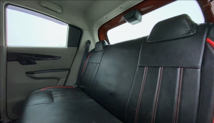 2017 Mahindra Kuv100 K4 6 STR, CNG, Manual, 58,450 km, Right Side Rear Door Cabin