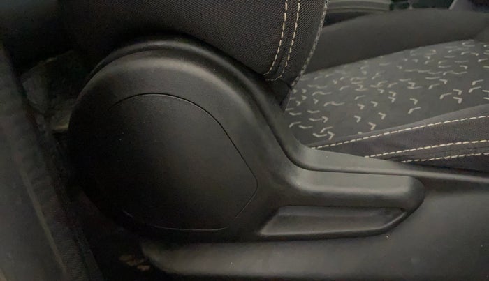 2021 Tata Tiago XT PETROL, Petrol, Manual, 55,640 km, Driver Side Adjustment Panel