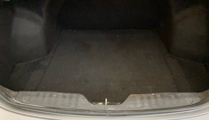 2017 Maruti Ciaz DELTA 1.4 AT PETROL, Petrol, Automatic, 73,289 km, Boot Inside