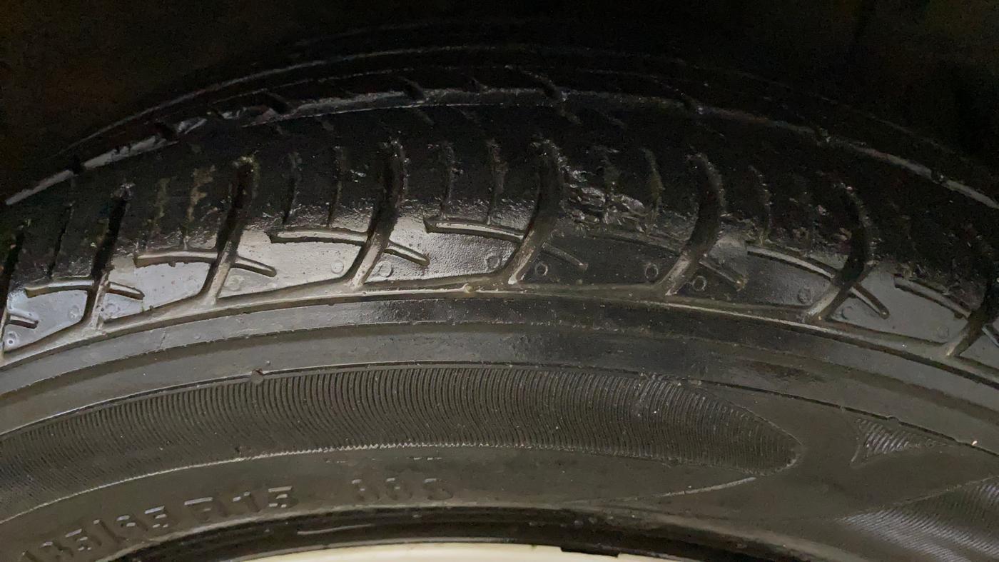 2017 Maruti Ciaz DELTA 1.4 AT PETROL, Petrol, Automatic, 73,208 km, Right Front Tyre Tread