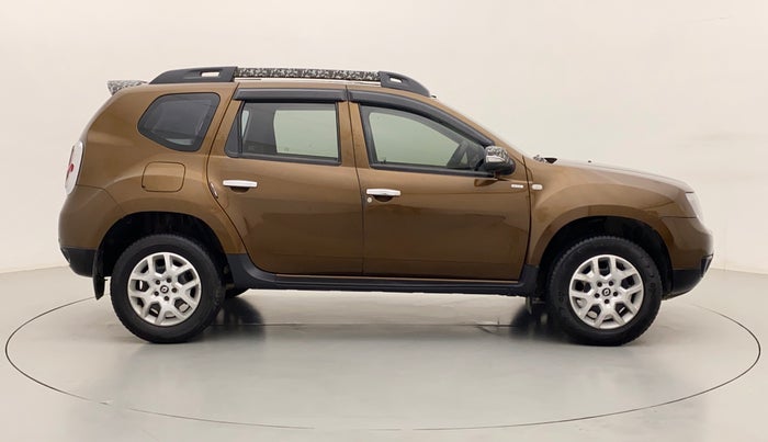 2017 Renault Duster RXE PETROL, Petrol, Manual, 68,233 km, Right Side View