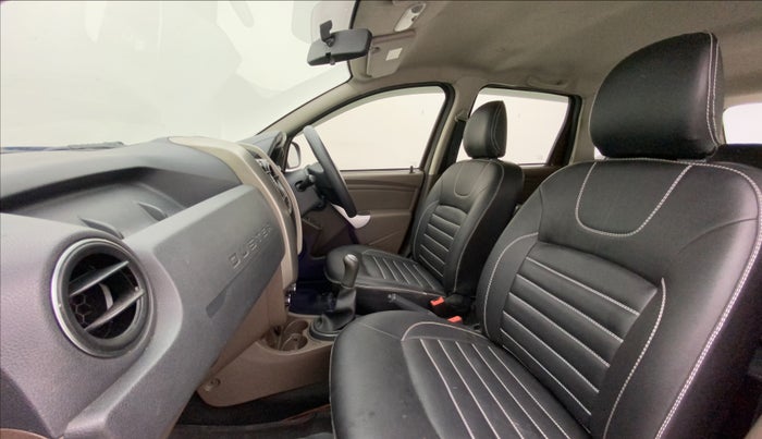 2017 Renault Duster RXE PETROL, Petrol, Manual, 68,233 km, Right Side Front Door Cabin