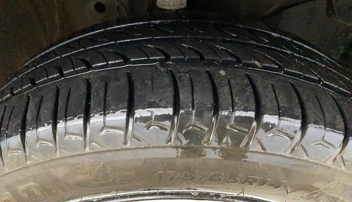 2019 Honda Amaze 1.2L I-VTEC S, Petrol, Manual, 84,778 km, Right Front Tyre Tread