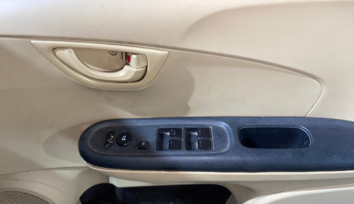 2015 Honda Brio S MT, Petrol, Manual, 26,829 km, Driver Side Door Panels Control