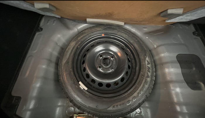 2016 Hyundai Grand i10 ASTA (O) 1.2 KAPPA VTVT, Petrol, Manual, 23,217 km, Spare Tyre