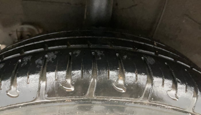 2016 Hyundai Grand i10 ASTA (O) 1.2 KAPPA VTVT, Petrol, Manual, 23,217 km, Right Rear Tyre Tread