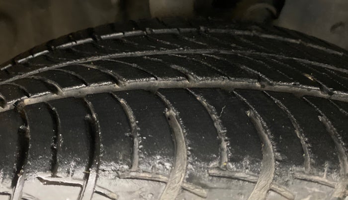 2014 Nissan Micra Active XV, Petrol, Manual, 29,238 km, Right Front Tyre Tread