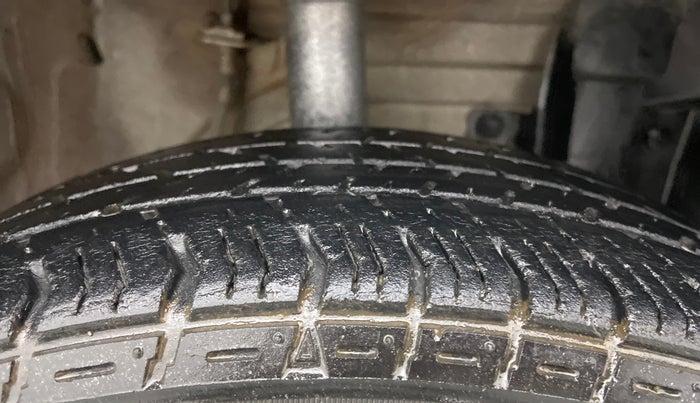 2016 Datsun Go Plus T, Petrol, Manual, 57,672 km, Right Front Tyre Tread