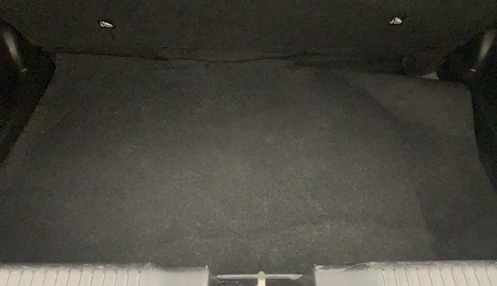 2021 Maruti Swift VXI, Petrol, Manual, 54,128 km, Boot Inside