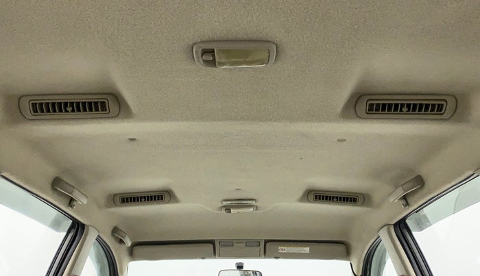2014 Toyota Innova 2.5 VX 7 STR BS IV, Diesel, Manual, Rear AC Vents
