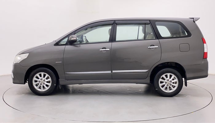 2014 Toyota Innova 2.5 VX 7 STR BS IV, Diesel, Manual, Left Side
