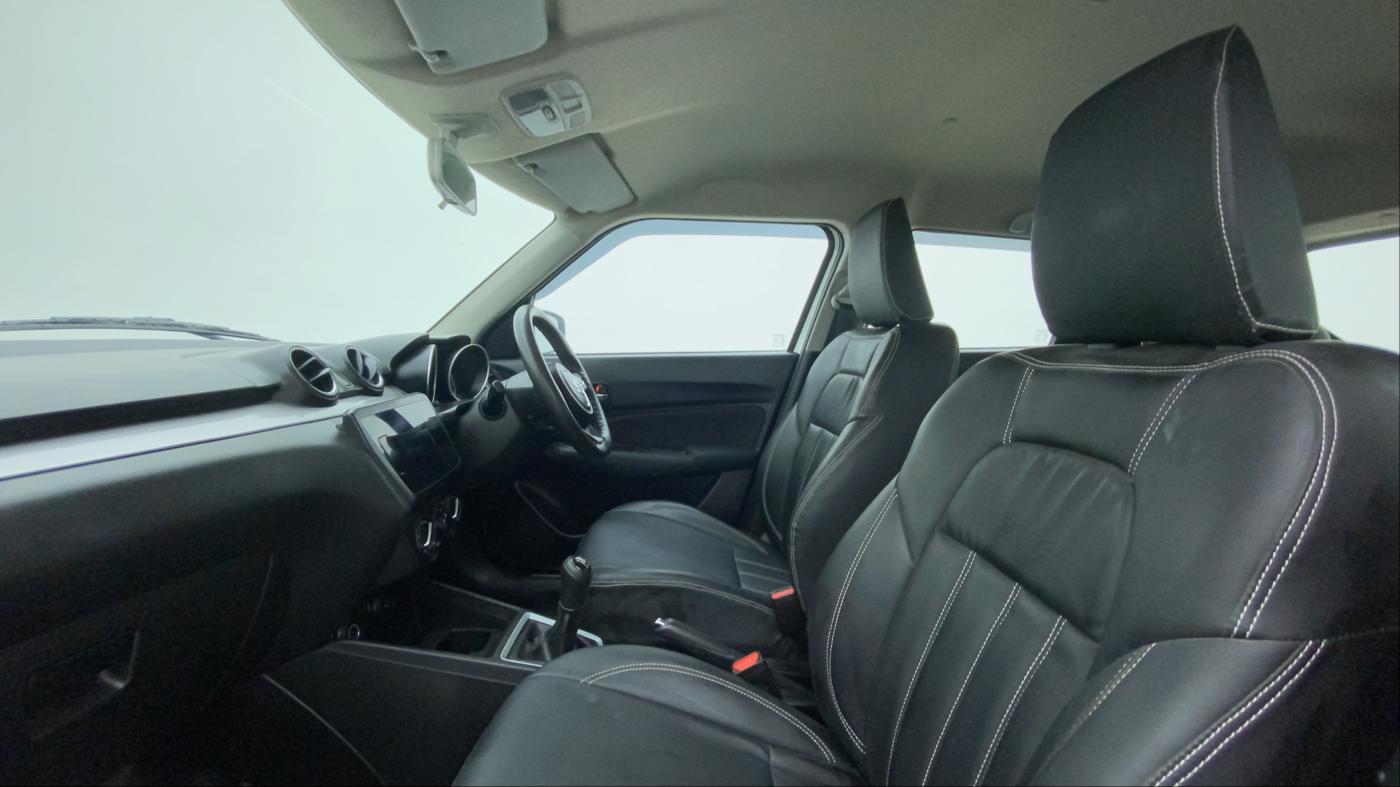 2021 Maruti Swift VXI, Petrol, Manual, 58,107 km, Right Side Front Door Cabin