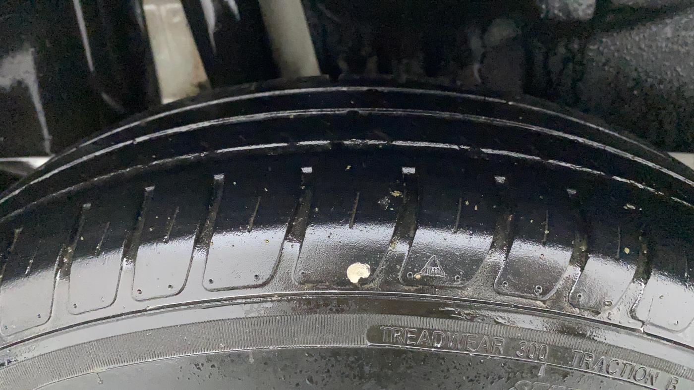 2021 Maruti Swift VXI, Petrol, Manual, 58,107 km, Right Rear Tyre Tread