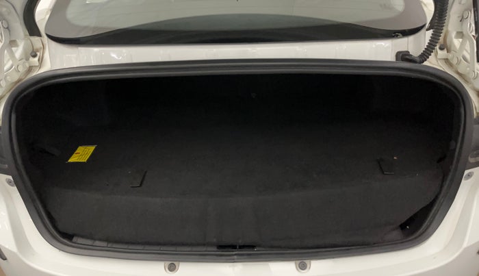 2024 Tata TIGOR  XZA CNG, CNG, Automatic, 28,926 km, Boot Inside