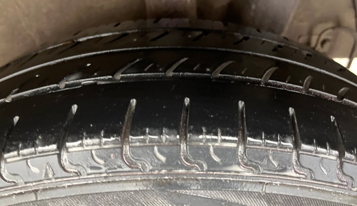 2014 Hyundai Grand i10 ASTA AT 1.2 KAPPA VTVT, Petrol, Automatic, 57,354 km, Left Rear Tyre Tread